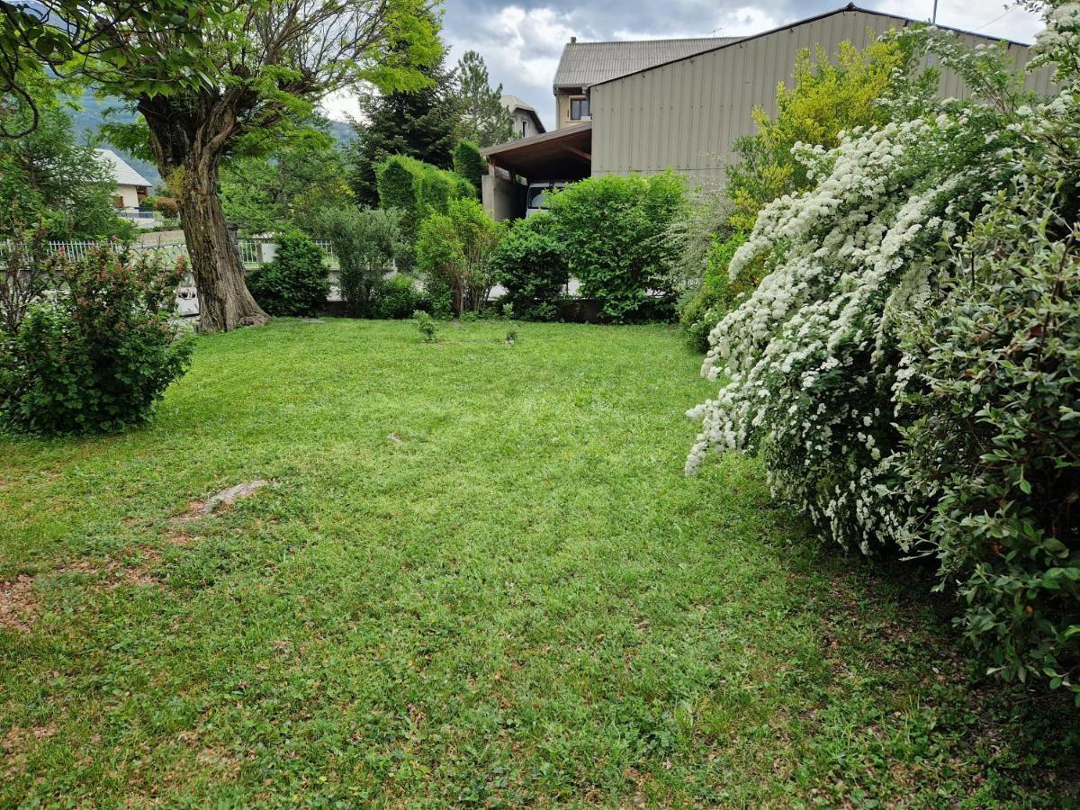 Studio 2 Chez Fred Et Val Embrun Exterior photo